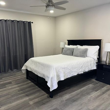 Deluxe Apartment Whit Laundry Tampa Exterior foto